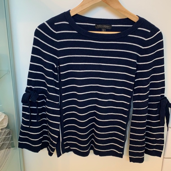 Banana Republic merino sweater - Picture 1 of 5